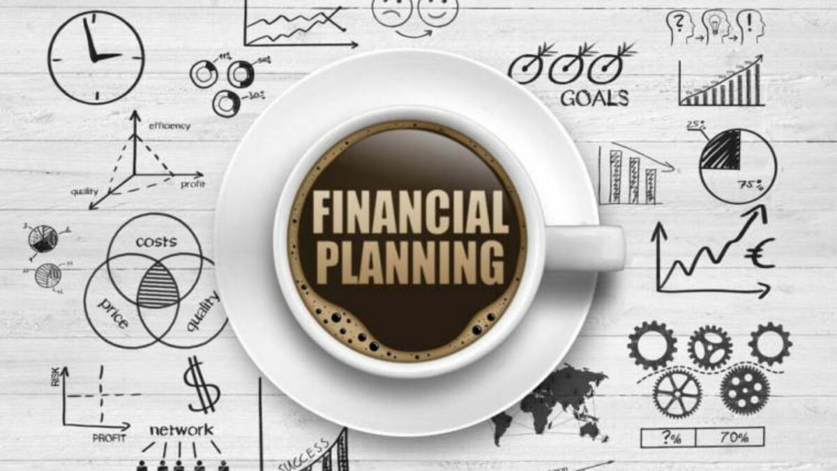 Financial Planning Helps You Make Career Decisions