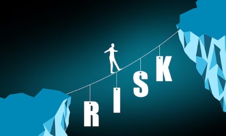 Should we be even more risk-seeking in our younger years